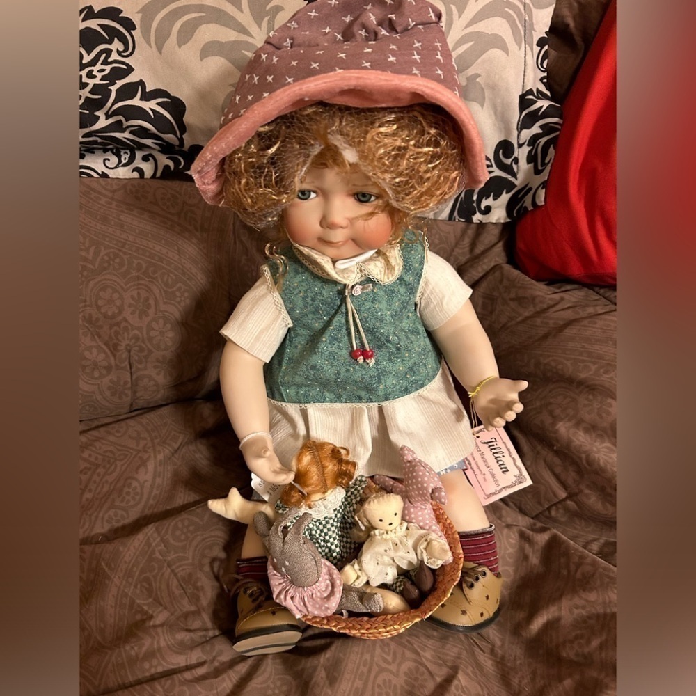 Jillian Florence  maranuk  collection show stoppers doll